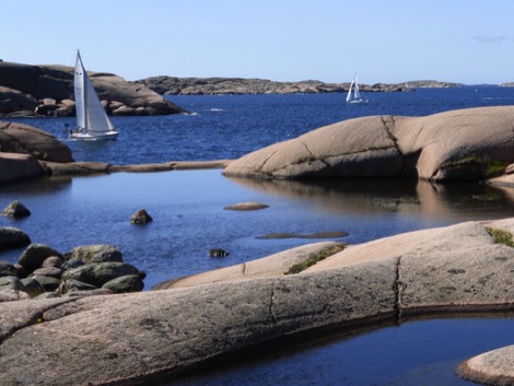 Stångehuvud nature reserve with yachts